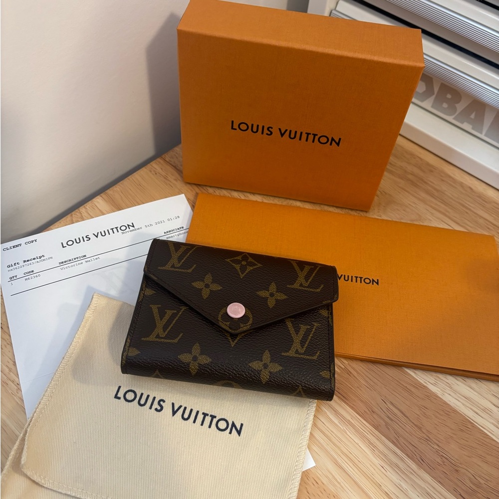 Louis Vuitton Victorine Wallet